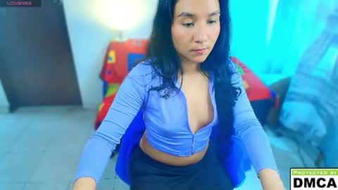 lily online show from July 3, 2:12 pm