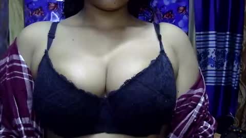 limaakter246618 online show from January 17, 9:58 am