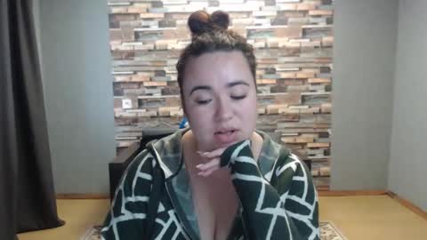 busty princess online show from November 2, 11:01 am