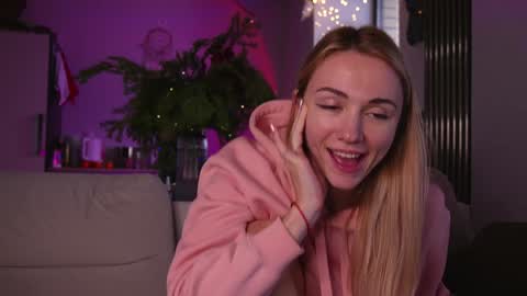 Snapshot of limy_sweet chatting on January 7, 9:29 am limy_sweet online show from January 7, 9:29 am