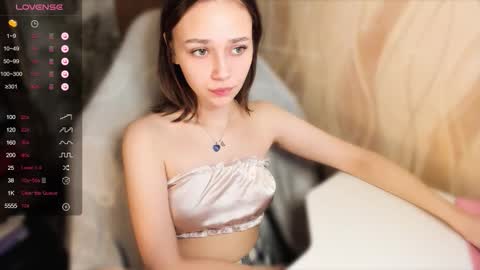 Scarlet online show from October 22, 5:52 am