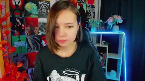 Snapshot of lina_brownie chatting on January 24, 1:56 am Lina online show from January 24, 1:56 am