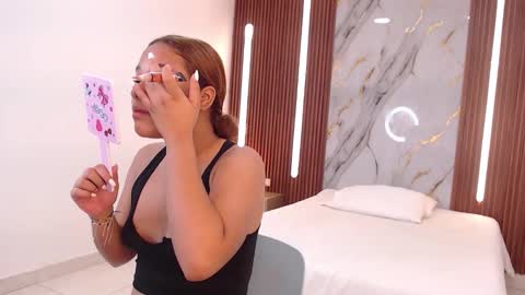 Snapshot of lina_fajardo22 chatting on September 22, 12:40 pm Lina online show from September 22, 12:40 pm