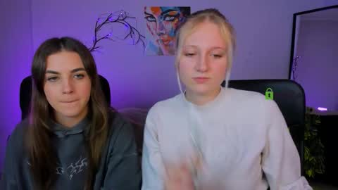 lina_fox12 online show from October 1, 12:55 pm