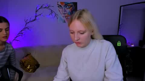 lina_fox12 online show from October 2, 1:29 pm