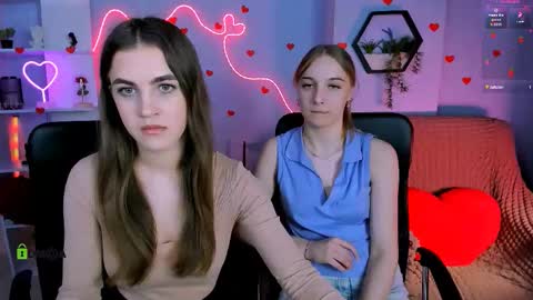 lina_fox12 online show from March 18, 1:25 pm