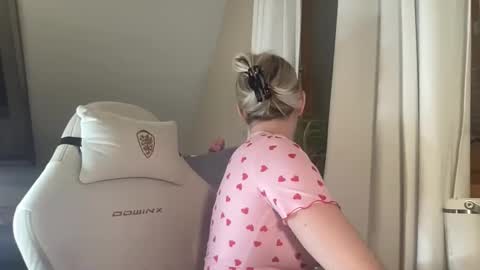 lina_frost online show from January 9, 8:54 pm