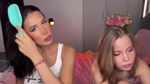 Kriss and Lina online show from February 6, 3:44 am