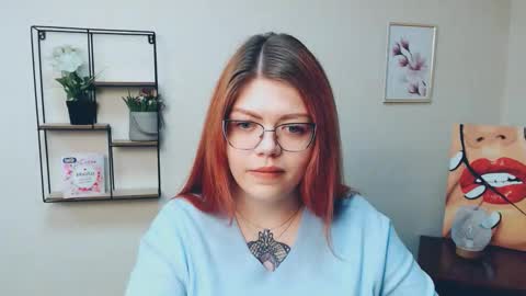 Snapshot of lina_ri chatting on November 2, 11:23 am lina_ri online show from November 2, 11:23 am