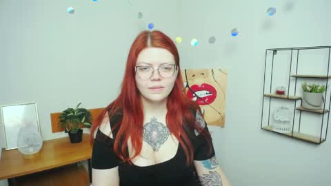 lina_ri online show from April 18, 1:37 pm