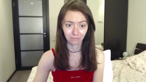 Lina Rouge online show from June 26, 4:50 am
