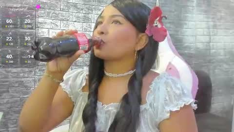 Snapshot of lina_sanchezih chatting on June 29, 1:44 pm LINA SANCHEZ online show from June 29, 1:44 pm