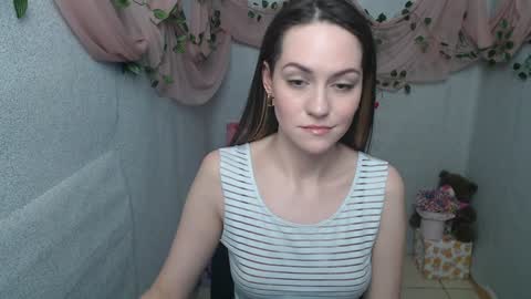 Lina online show from January 16, 9:48 am