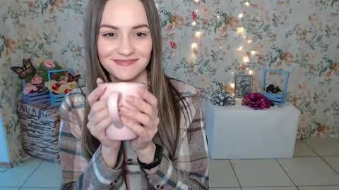 Lina online show from February 18, 6:48 am