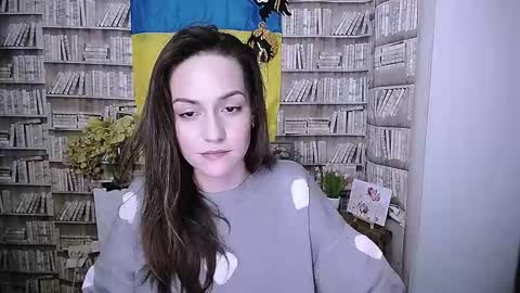 Lina online show from October 28, 8:40 am