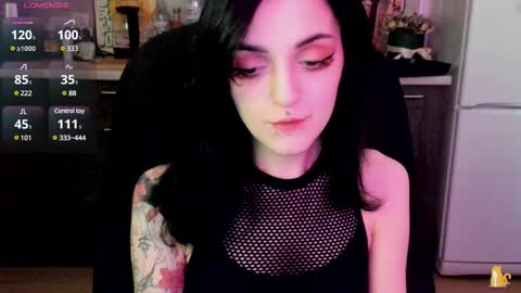 Lina 3  1715622743 online show from March 5, 8:10 am