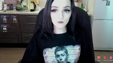 Lina 3  1715622743 online show from September 16, 7:31 am