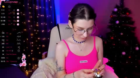 Lina online show from December 15, 8:51 am