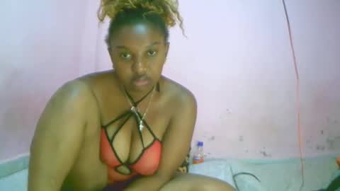 linah1123 online show from October 14, 11:44 am