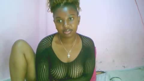 linah1123 online show from October 18, 10:38 am