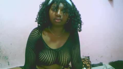 linah1123 online show from October 29, 11:17 pm