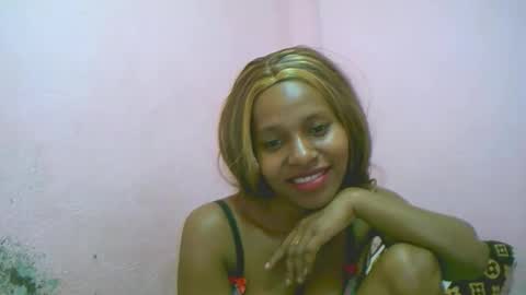 Snapshot of linah1123 chatting on January 8, 2:03 am linah1123 online show from January 8, 2:03 am