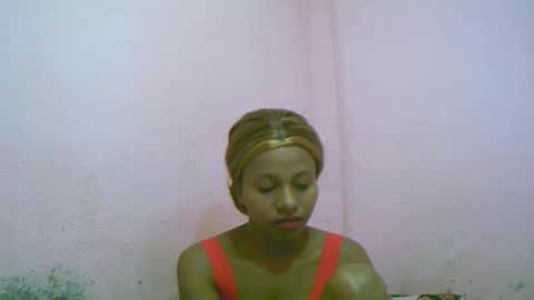 Snapshot of linah1123 chatting on January 11, 7:35 am linah1123 online show from January 11, 7:35 am