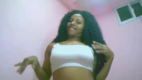 Snapshot of linah1123 chatting on January 13, 12:54 pm linah1123 online show from January 13, 12:54 pm