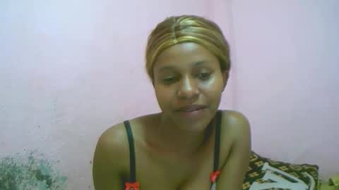 Snapshot of linah1123 chatting on January 18, 6:34 pm linah1123 online show from January 18, 6:34 pm