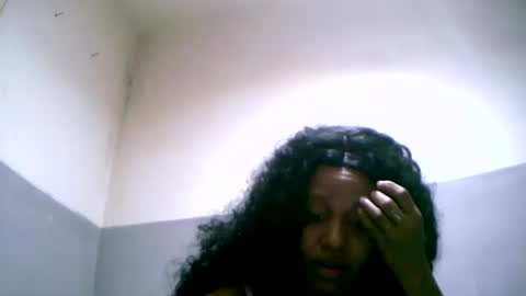 Snapshot of linah1123 chatting on February 25, 11:58 pm linah1123 online show from February 25, 11:58 pm