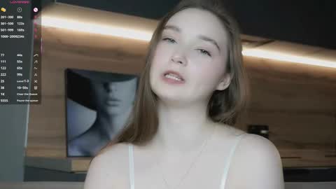 Lina online show from December 3, 4:05 pm