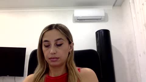 linavora online show from November 26, 1:23 pm