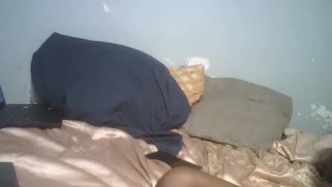 Snapshot of lincolnlongdick chatting on April 2, 9:23 pm Richie Rich online show from April 2, 9:23 pm