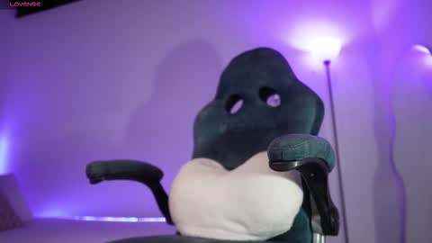 Lincy Rios  online show from March 14, 6:57 pm