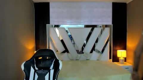  Linda  online show from March 16, 6:34 pm