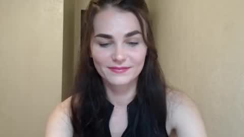 Linda online show from February 11, 8:36 pm