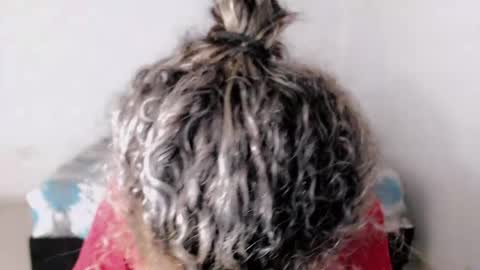 linda brown  online show from April 16, 12:06 pm