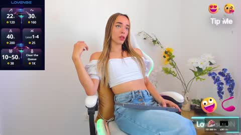 Snapshot of linda_crawford1 chatting on January 17, 3:00 pm Linda online show from January 17, 3:00 pm