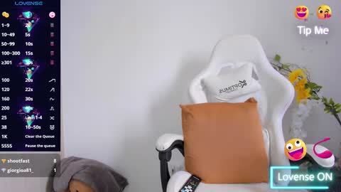 Snapshot of linda_crawford1 chatting on March 5, 7:49 pm Linda online show from March 5, 7:49 pm