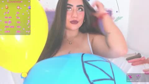 Snapshot of linda_jay_ chatting on November 8, 3:34 pm Linda online show from November 8, 3:34 pm