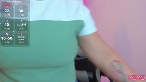 Snapshot of linda_rios_ chatting on July 18, 8:12 pm L I N D A online show from July 18, 8:12 pm