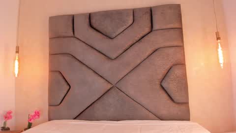 Linda Saenz online show from March 6, 5:54 pm