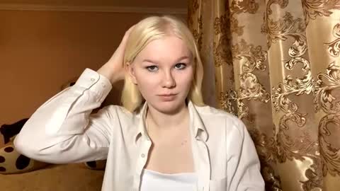 Luna online show from November 11, 12:27 pm