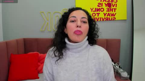 Linda online show from November 7, 1:38 am