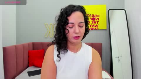 Linda online show from November 27, 1:29 am