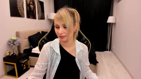 lindasandy online show from February 7, 5:44 am