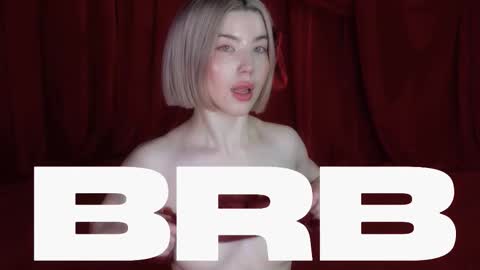 Snapshot of lindathacker chatting on March 7, 4:20 am your Linda is back online show from March 7, 4:20 am