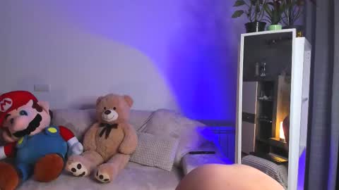 Snapshot of lindsaydeee chatting on January 12, 8:19 am Alexandra online show from January 12, 8:19 am