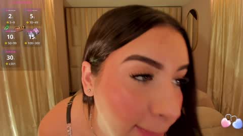 Lindsey Moss online show from December 15, 4:29 am