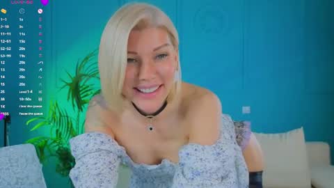 lindsi_luvviv online show from June 18, 4:22 pm